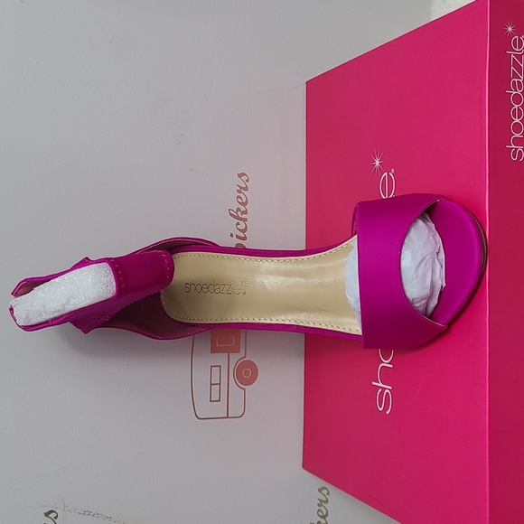 Women's Heeled Dress Sandals - Picture 3 of 13